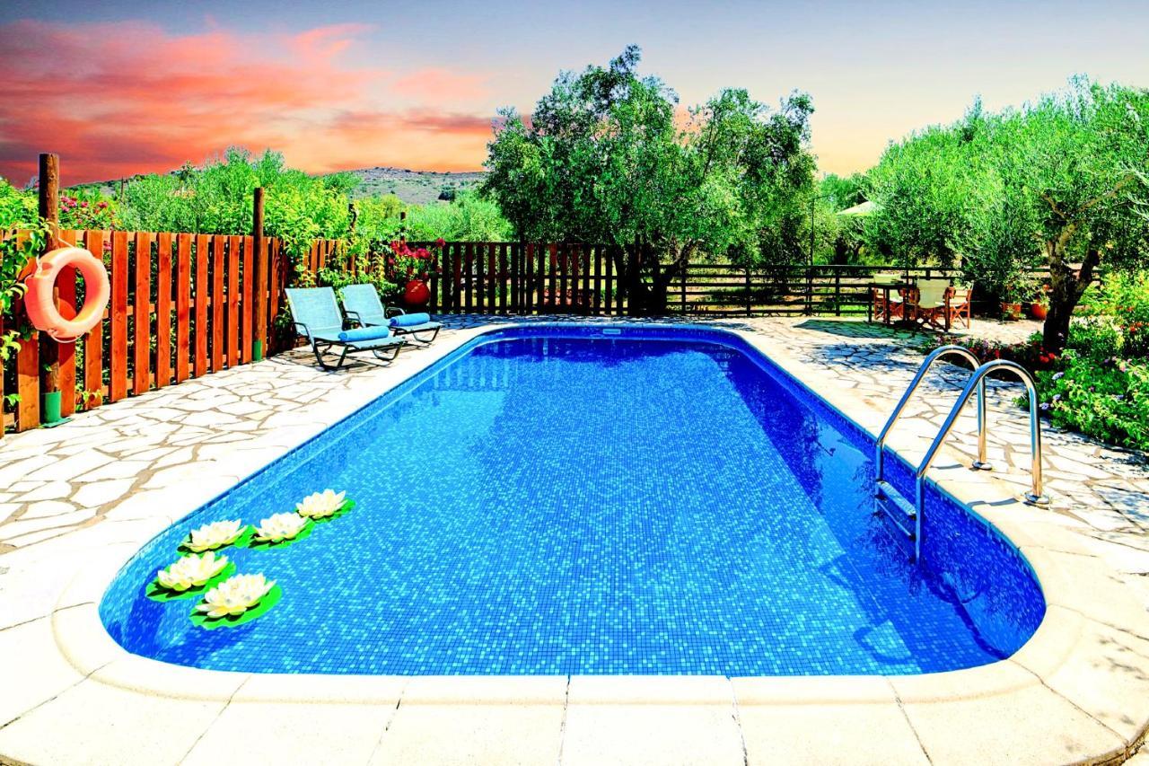 Sentido Villas Arménoi Exteriér fotografie